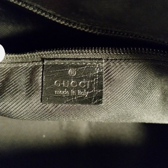 Authentic Gucci Black Leather Zipper Handbag - Picture 8 of 15